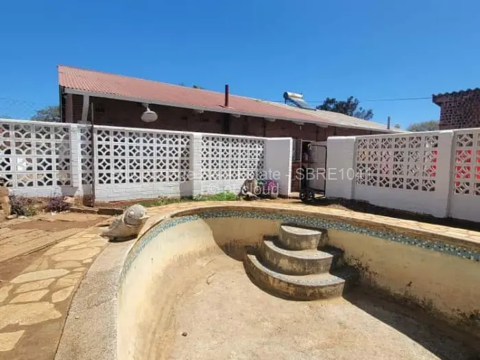 3 Bedroom House for Sale in Paddonhurst, Bulawayo