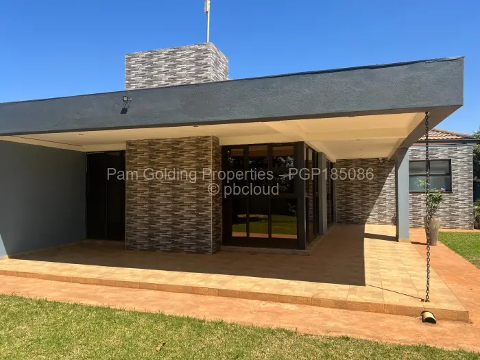 4 Bedroom House to Rent in Mount Pleasant Heights