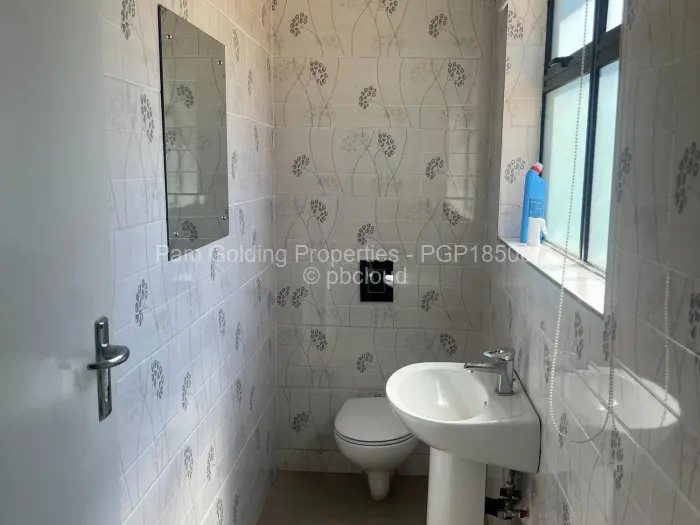 4 Bedroom House to Rent in Mount Pleasant Heights