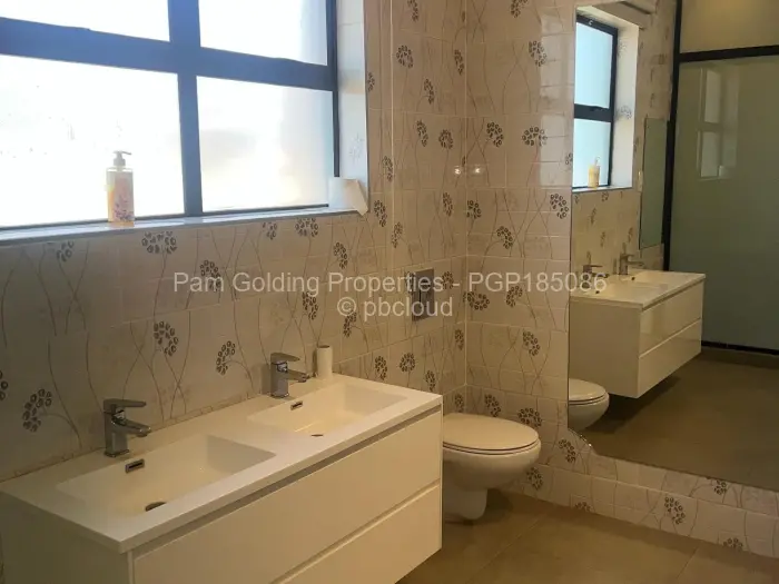 4 Bedroom House to Rent in Mount Pleasant Heights