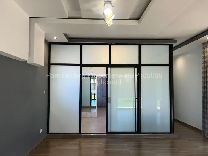 4 Bedroom House to Rent in Mount Pleasant Heights