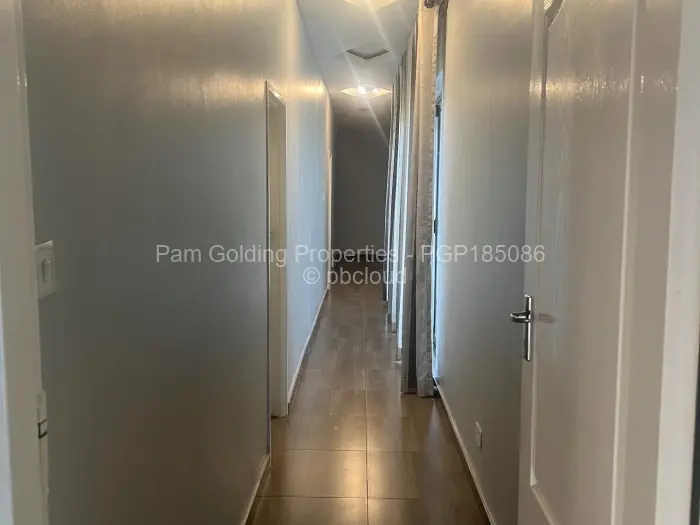 4 Bedroom House to Rent in Mount Pleasant Heights