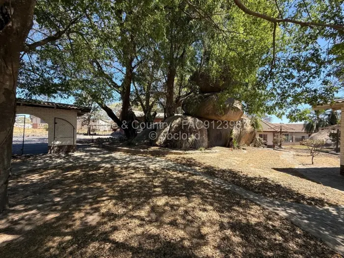 Other Commercial to Rent in Ruwa, Ruwa