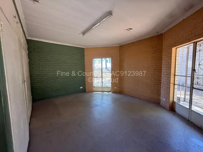Other Commercial to Rent in Ruwa, Ruwa