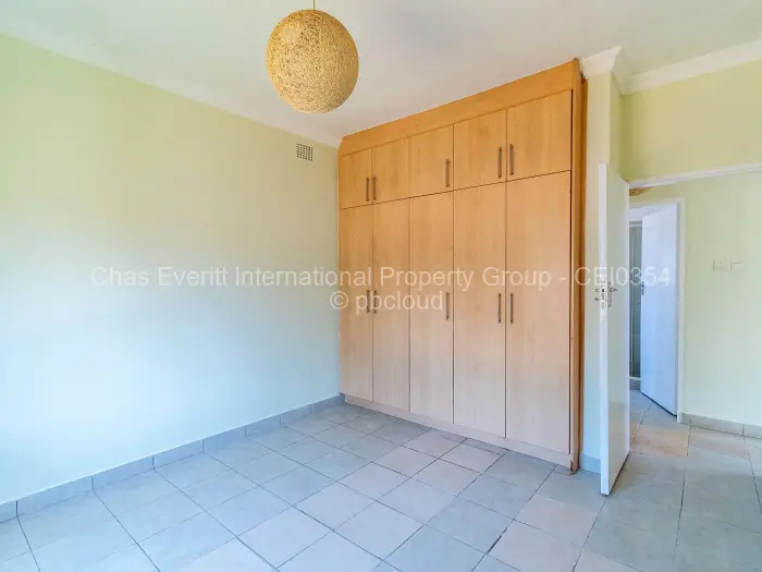 Townhouse/Complex/Cluster to Rent in Mabelreign
