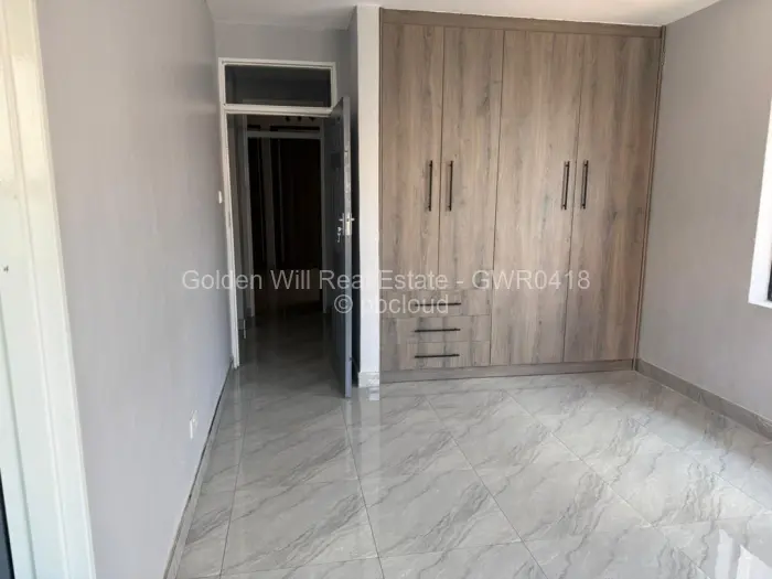 Townhouse/Complex/Cluster to Rent in Bluff Hill