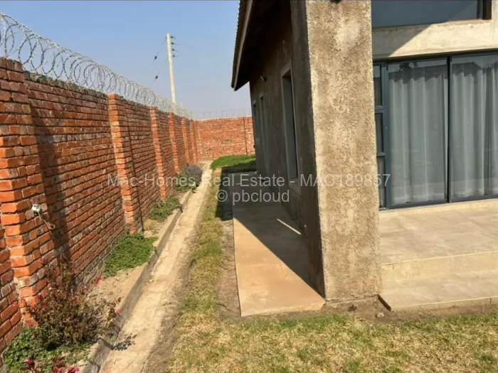 4 Bedroom House for Sale in Sandton Park, Harare