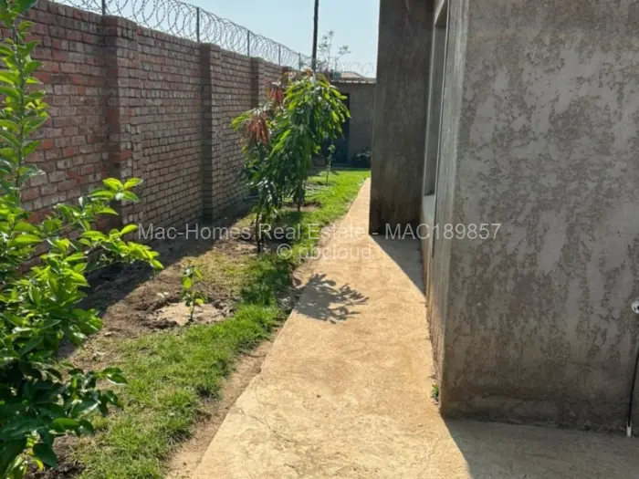 4 Bedroom House for Sale in Sandton Park, Harare