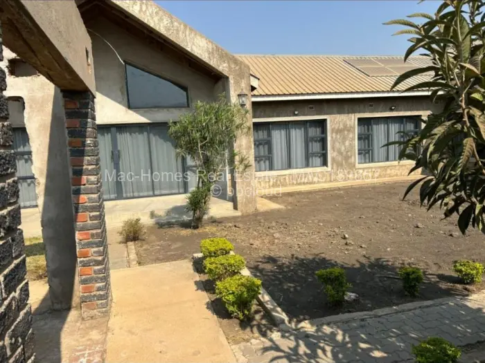 4 Bedroom House for Sale in Sandton Park, Harare
