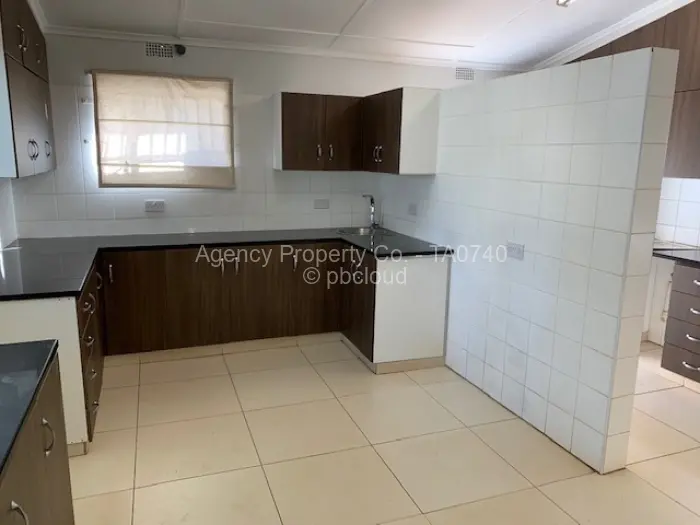 4 Bedroom House to Rent in Chisipite, Harare