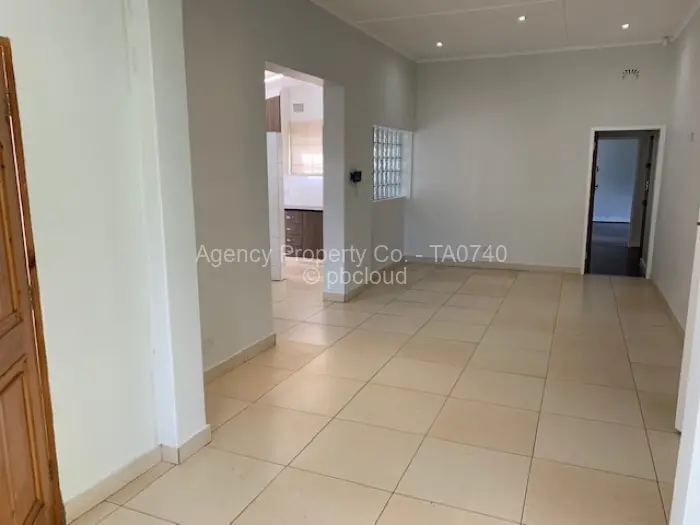 4 Bedroom House to Rent in Chisipite, Harare