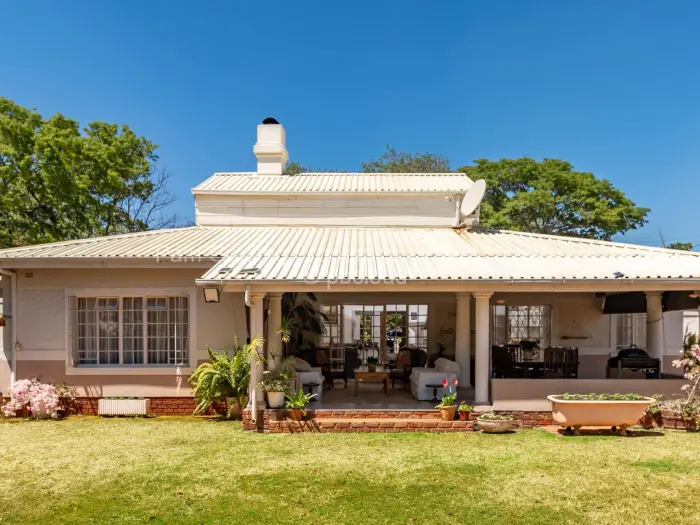 Townhouse/Cluster for Sale in Greystone Park, Harare