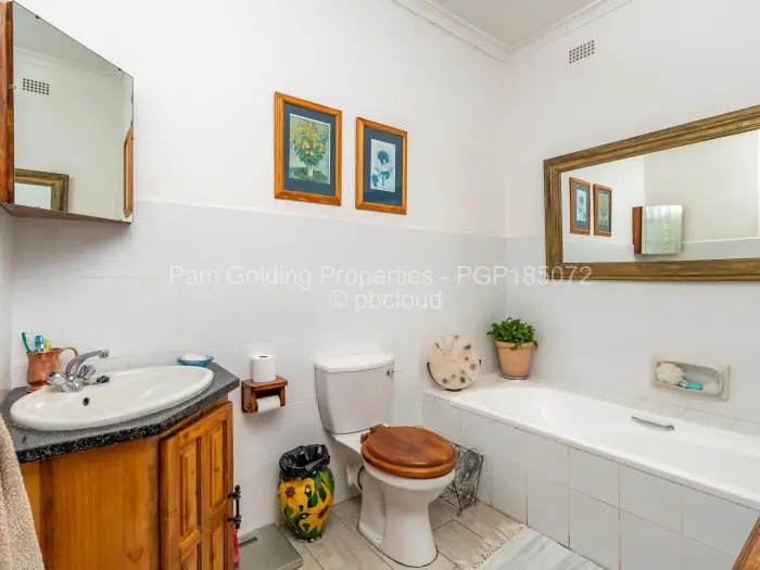 Townhouse/Cluster for Sale in Greystone Park, Harare