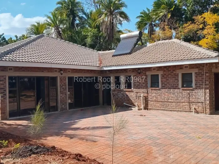 3 Bedroom Cottage/Garden Flat to Rent in Vainona, Harare