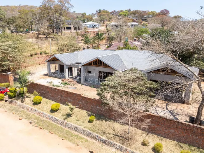 4 Bedroom House for Sale in Glen Lorne, Harare