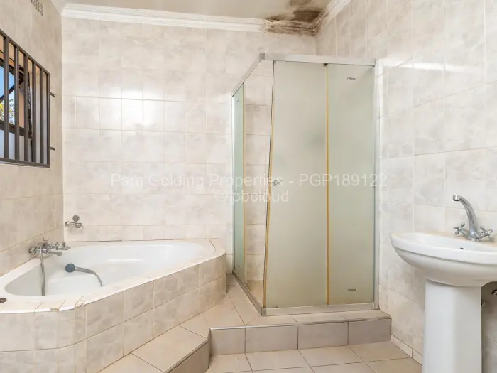 4 Bedroom House for Sale in Fairview, Harare