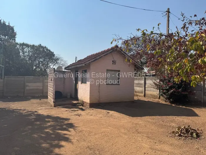 3 Bedroom House for Sale in Redcliff, Redcliff
