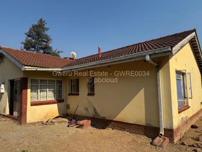 3 Bedroom House for Sale in Redcliff, Redcliff