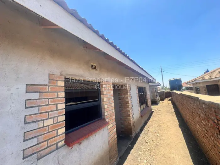 4 Bedroom House for Sale in Madokero Estates, Harare