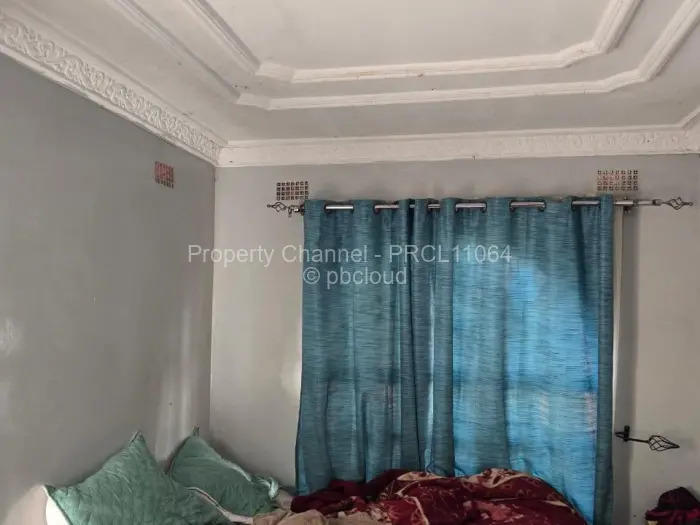 5 Bedroom House for Sale in Kuwadzana, Harare