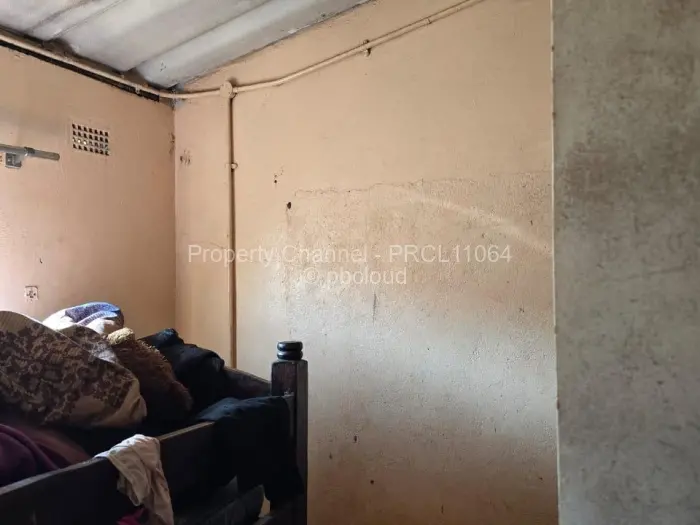 5 Bedroom House for Sale in Kuwadzana, Harare