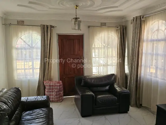 5 Bedroom House for Sale in Kuwadzana, Harare
