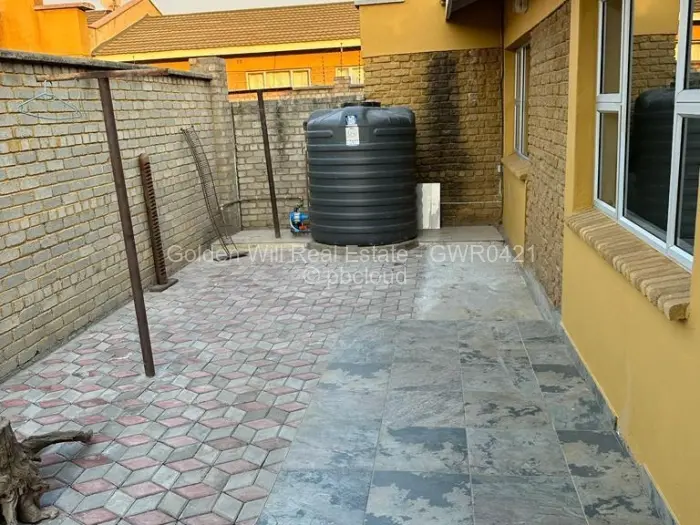 Flat/Apartment to Rent in Madokero Estates