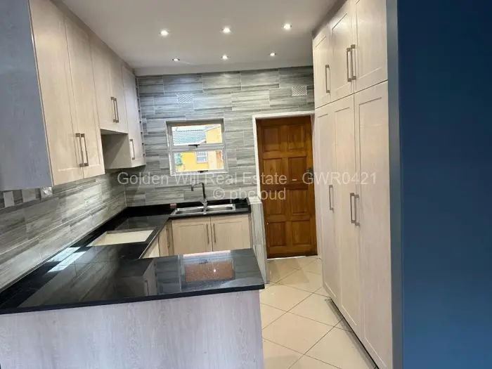 Flat/Apartment to Rent in Madokero Estates