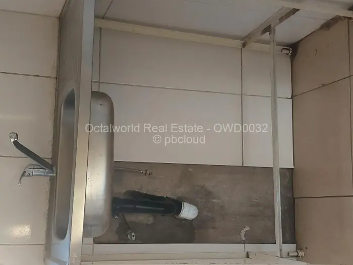 2 Bedroom House to Rent in Budiriro, Harare