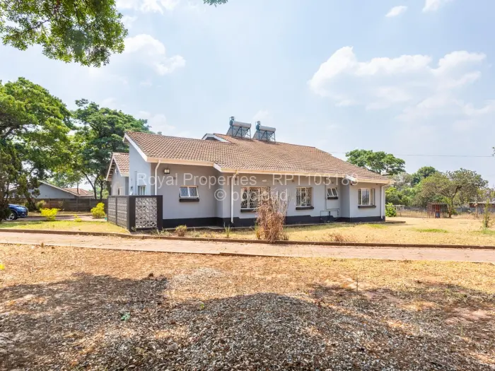 3 Bedroom House for Sale in Mandara, Harare