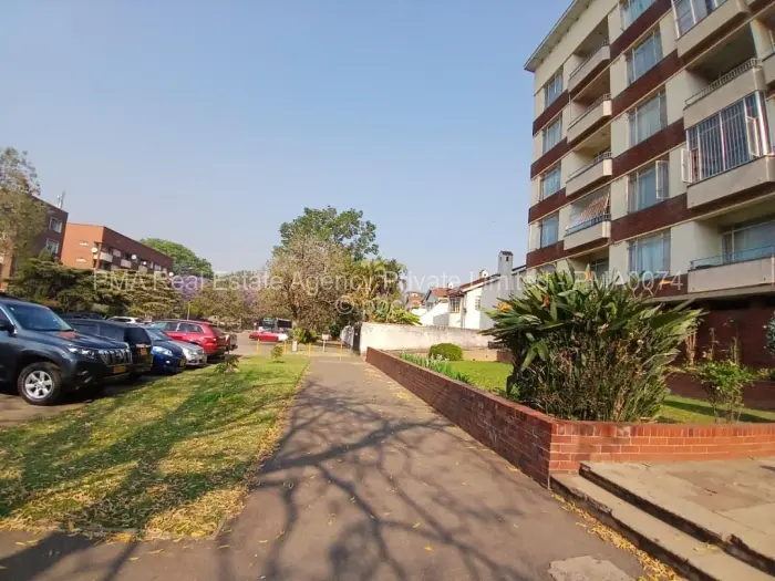 Flat/Apartment to Rent in Harare City Centre, Harare