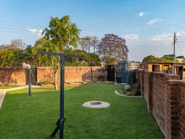 Townhouse/Cluster for Sale in Arlington, Harare