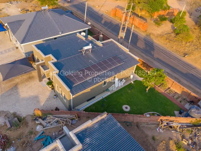 Townhouse/Cluster for Sale in Arlington, Harare