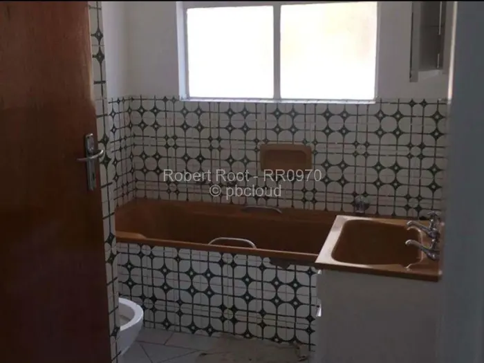 4 Bedroom House for Sale in Chiredzi, Chiredzi