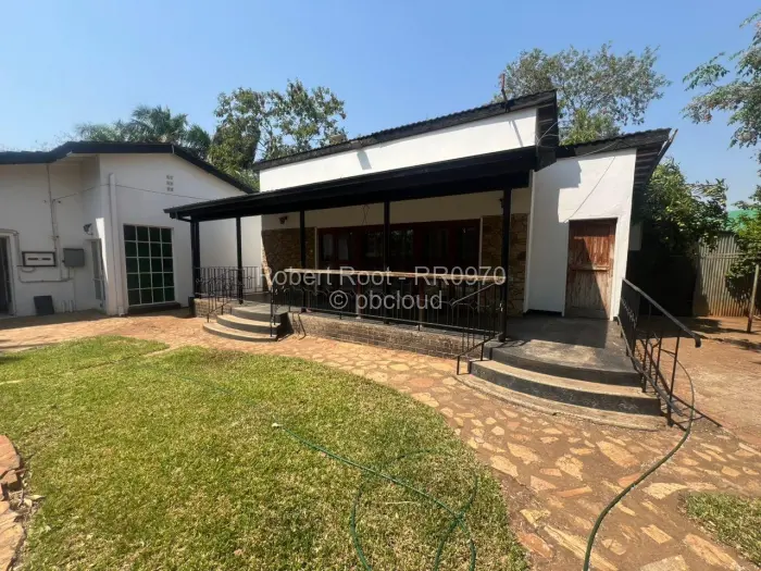 4 Bedroom House for Sale in Chiredzi, Chiredzi