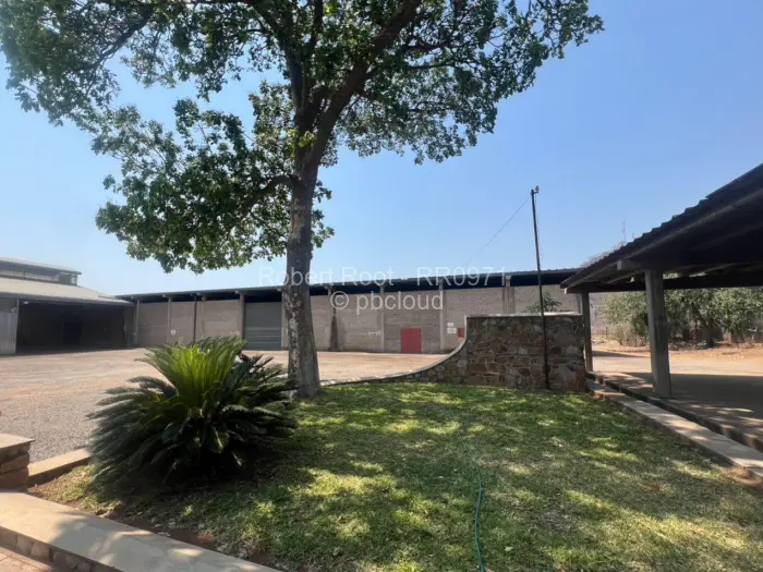 Other Commercial for Sale in Chiredzi, Chiredzi