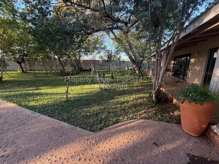 4 Bedroom House for Sale in Victoria Falls, Victoria Falls