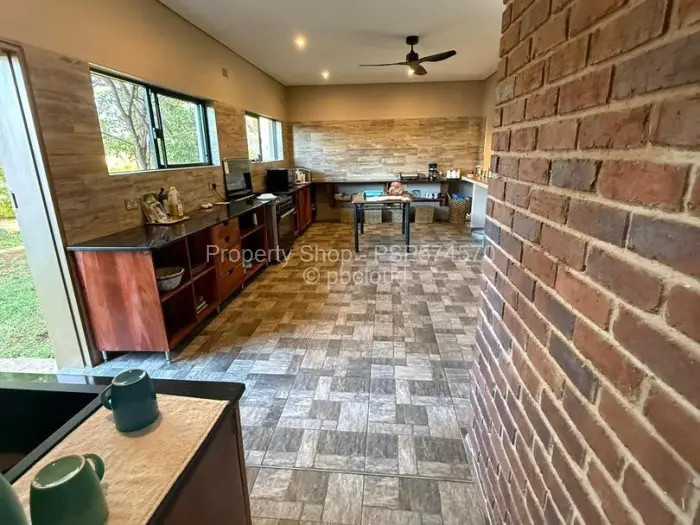 4 Bedroom House for Sale in Victoria Falls, Victoria Falls