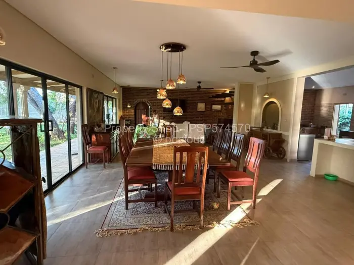 4 Bedroom House for Sale in Victoria Falls, Victoria Falls