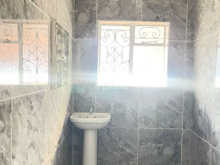 3 Bedroom House to Rent in Bradfield, Bulawayo