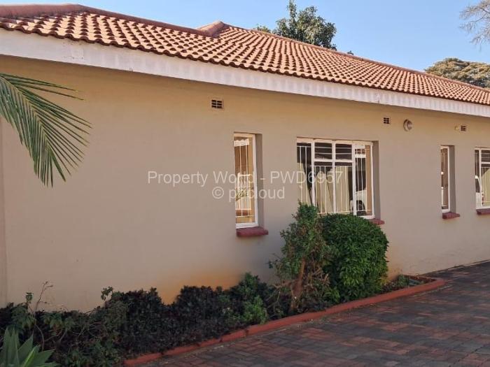 Townhouse/Cluster to Rent in Highlands, Harare