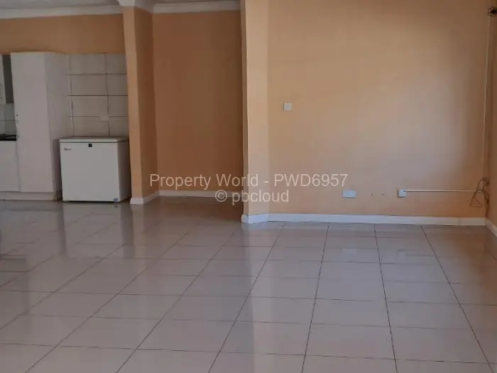 Townhouse/Complex/Cluster to Rent in Highlands, Harare