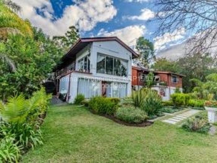 4 Bedroom House for Sale in Glen Lorne, Harare