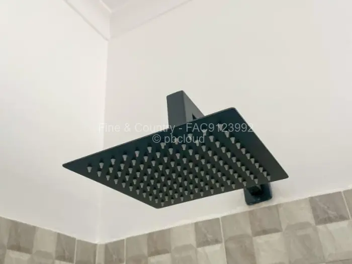 2 Bedroom Cottage/Garden Flat for Sale in Marlborough, Harare