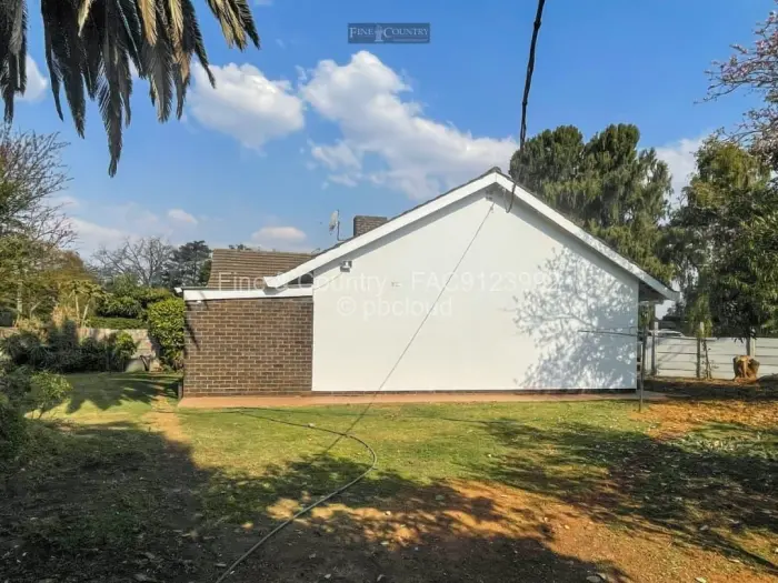 2 Bedroom Cottage/Garden Flat for Sale in Marlborough, Harare