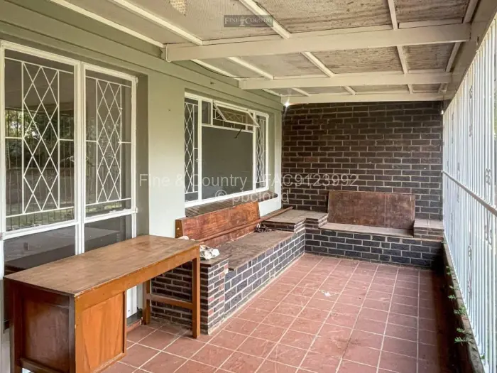 2 Bedroom Cottage/Garden Flat for Sale in Marlborough, Harare