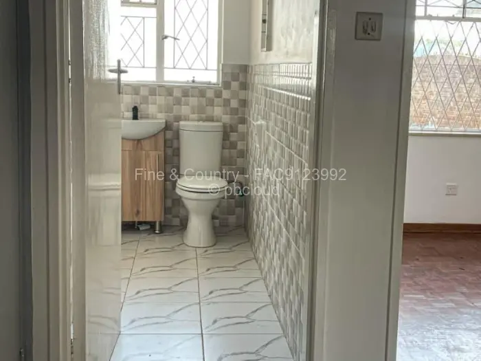 2 Bedroom Cottage/Garden Flat for Sale in Marlborough, Harare