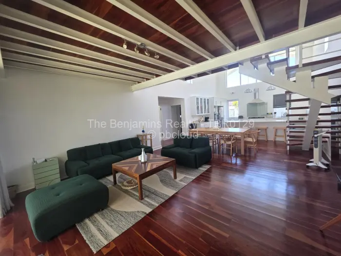 Townhouse/Complex/Cluster to Rent in Newlands