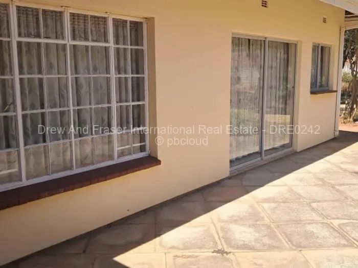 Townhouse/Complex/Cluster to Rent in Mount Pleasant