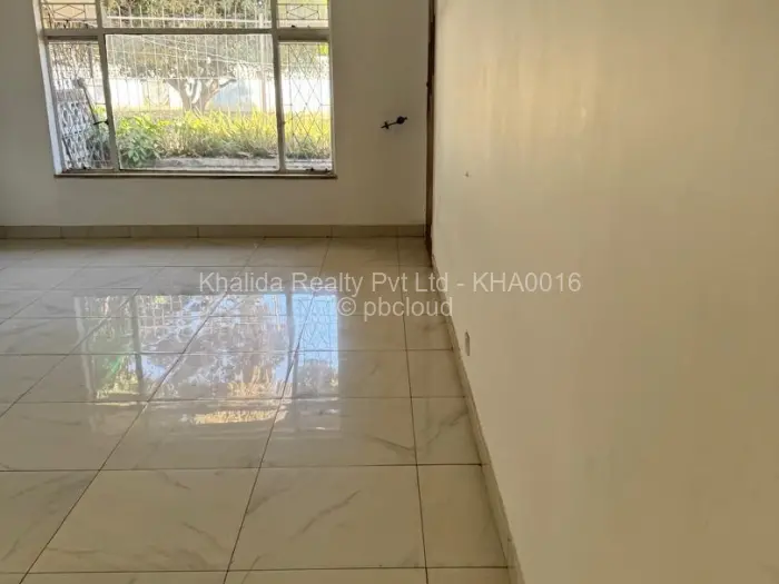 2 Bedroom Cottage/Garden Flat to Rent in Chadcombe, Harare